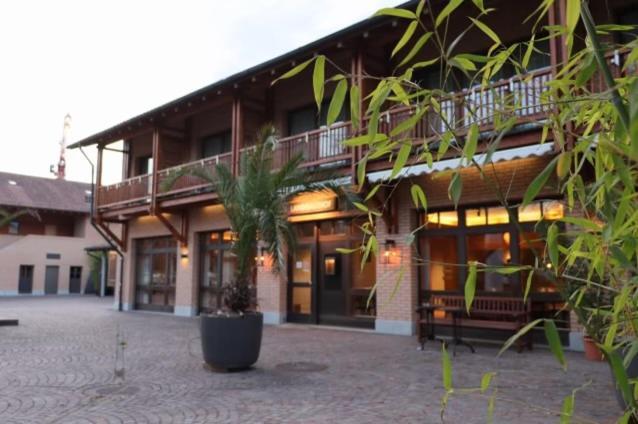 Hotel Breiti Bachenbulach Exterior photo